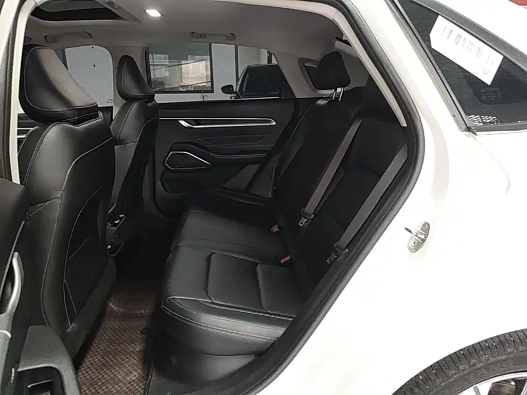 Geely Emgrand — миниатюра 17