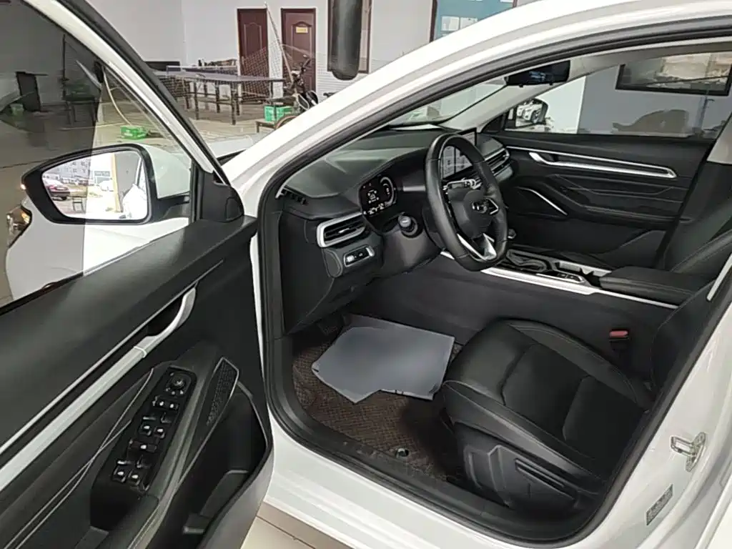 Geely Emgrand — миниатюра 16
