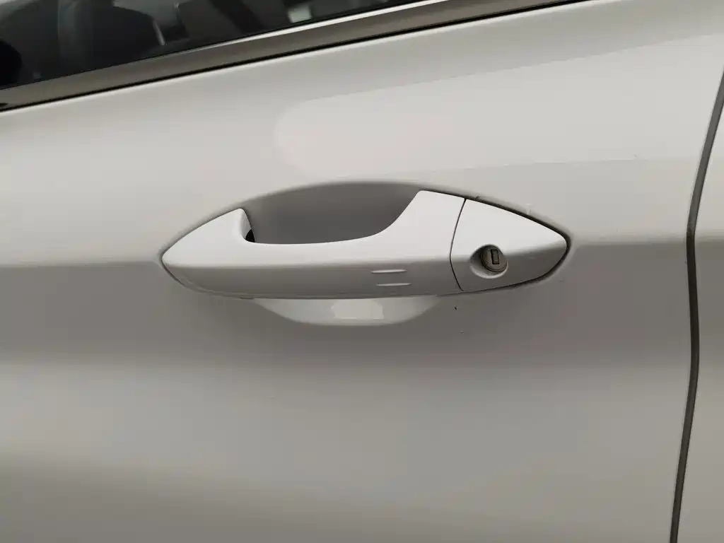Geely Binyue — миниатюра 18