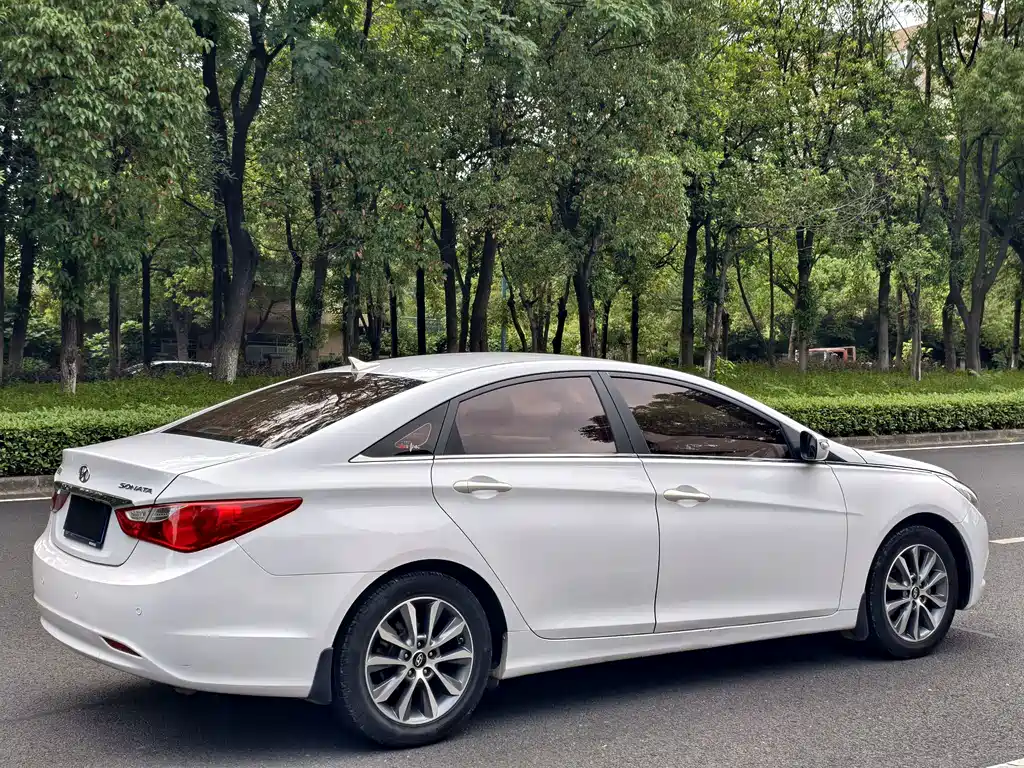 Hyundai Sonata — миниатюра 7