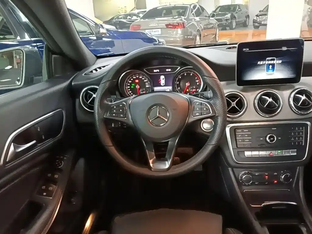 Mercedes-Benz CLA (Import) — миниатюра 11