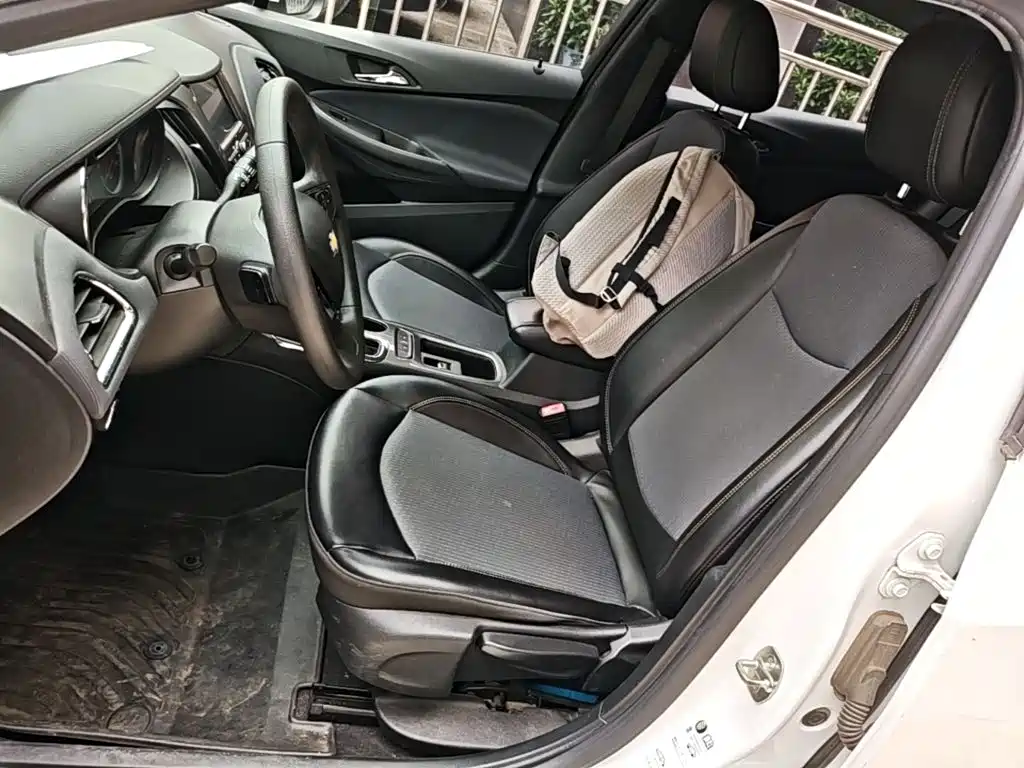 Chevrolet Cruze — миниатюра 15