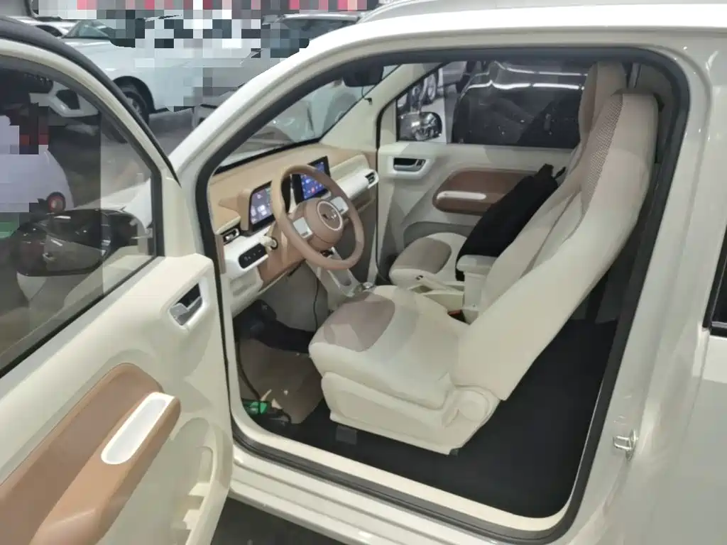 Wuling MINIEV — миниатюра 16