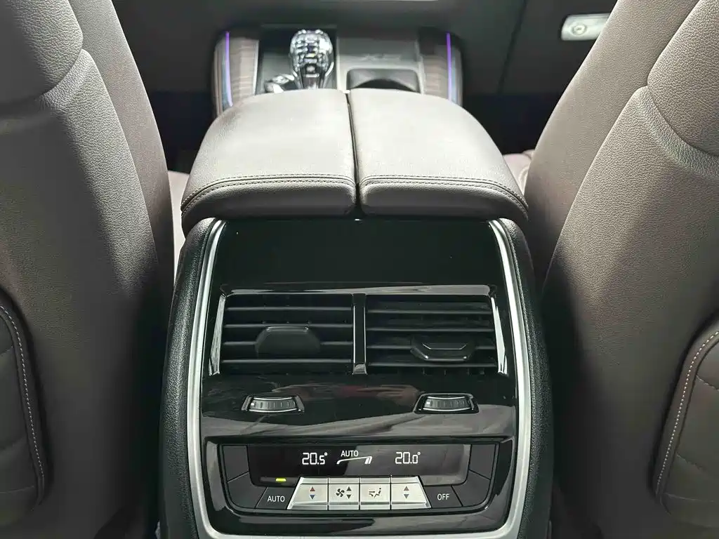 BMW X5 — миниатюра 11