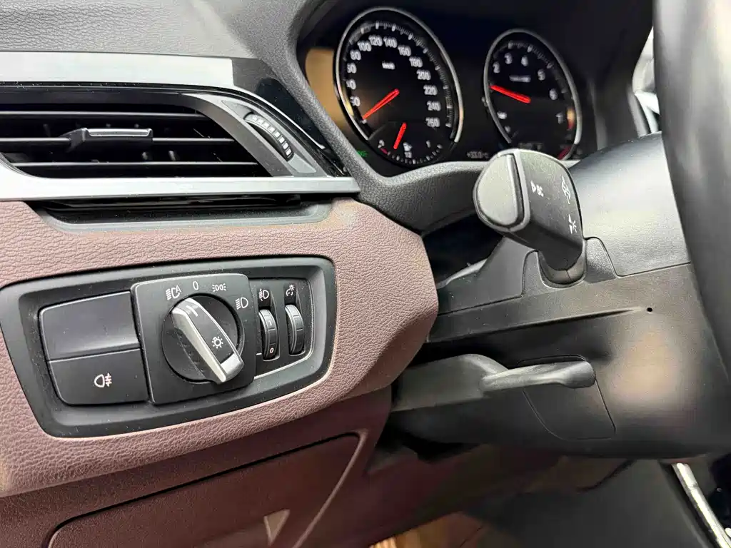 BMW X1 - фото 21