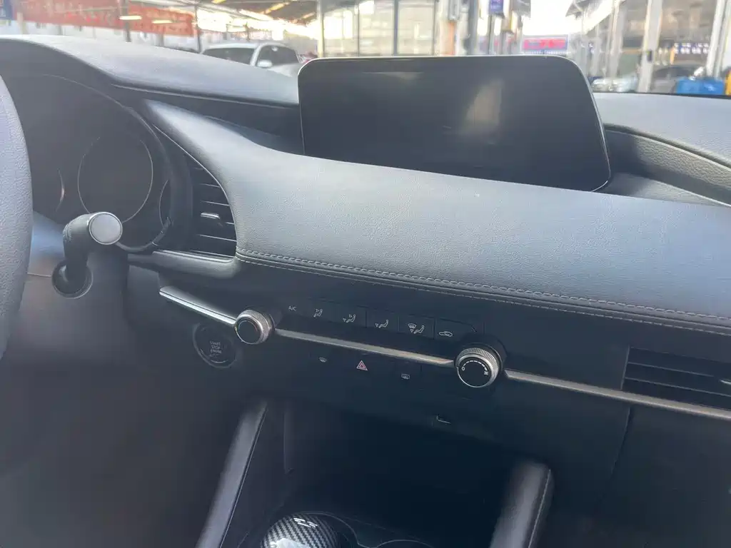 Mazda 3 Axela — миниатюра 9