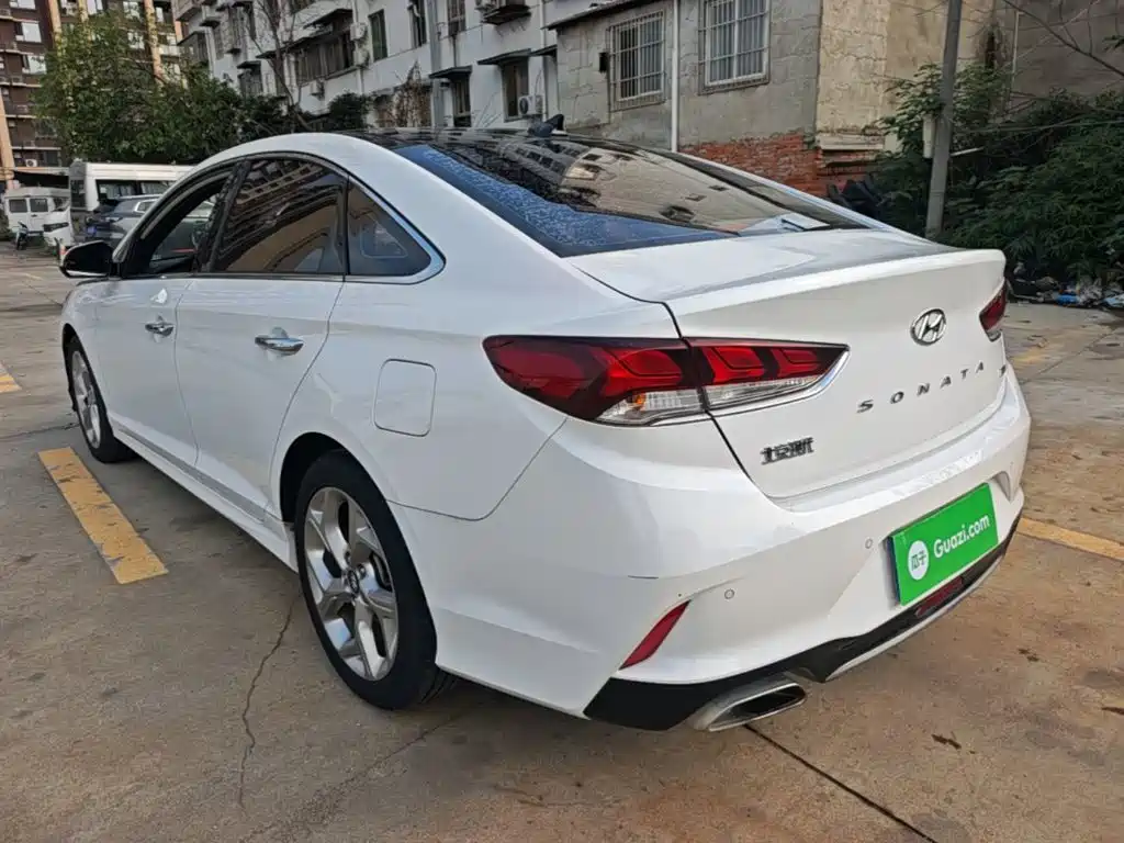 Hyundai Sonata — миниатюра 5