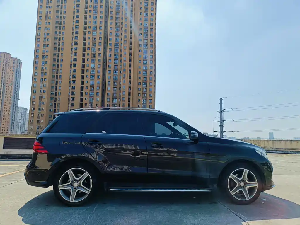 Mercedes-Benz GLE (Import) — миниатюра 3