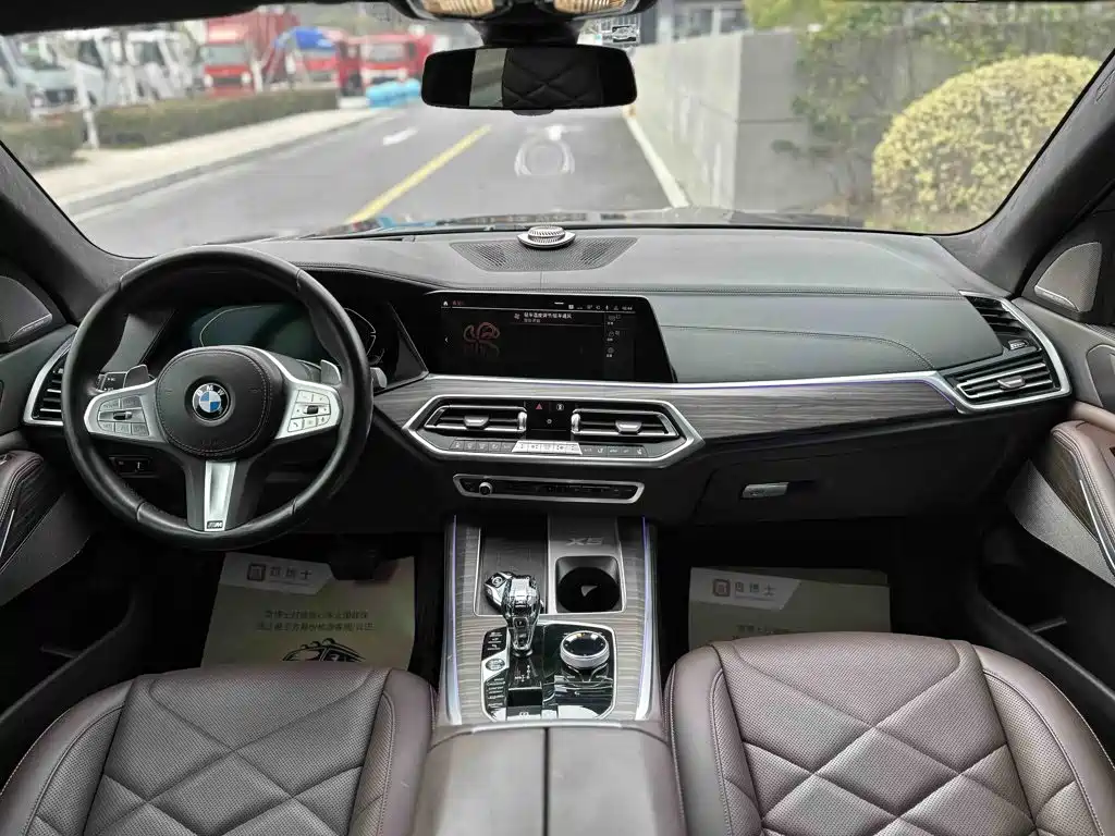 BMW X5 — миниатюра 15