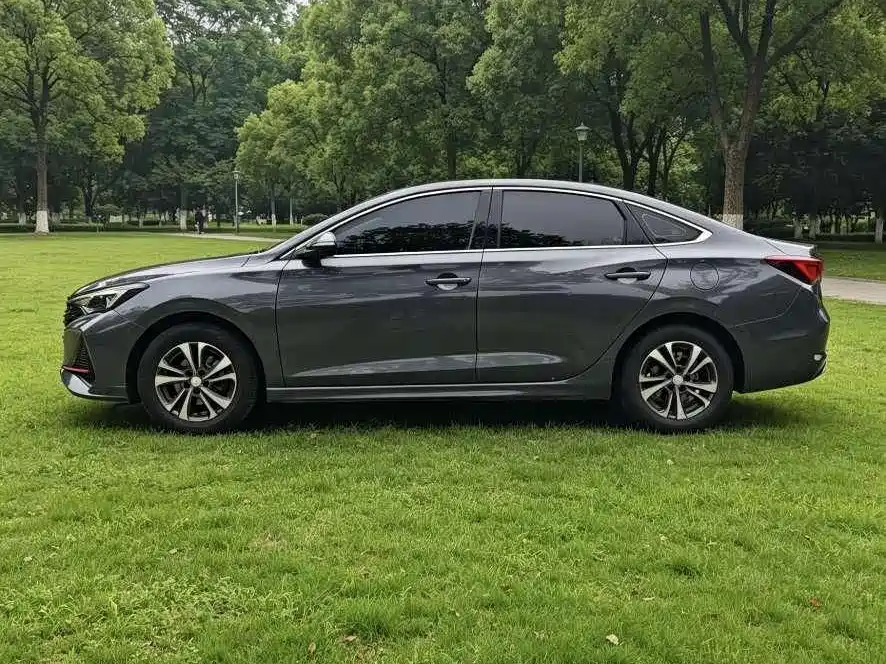 Changan Eado — миниатюра 4