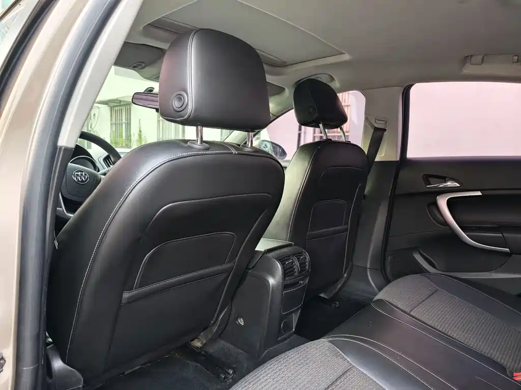 Buick Regal — миниатюра 12