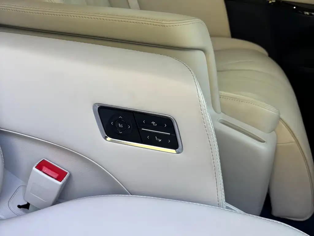 BUICK GL8 NEW ENERGY