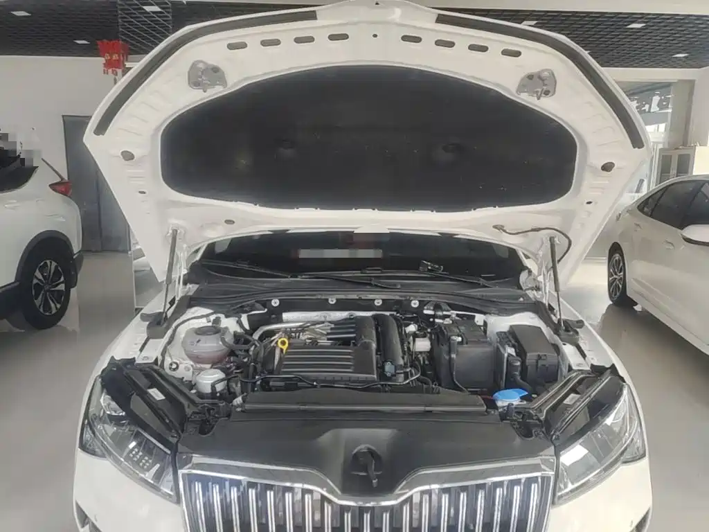 Skoda Superb — миниатюра 20