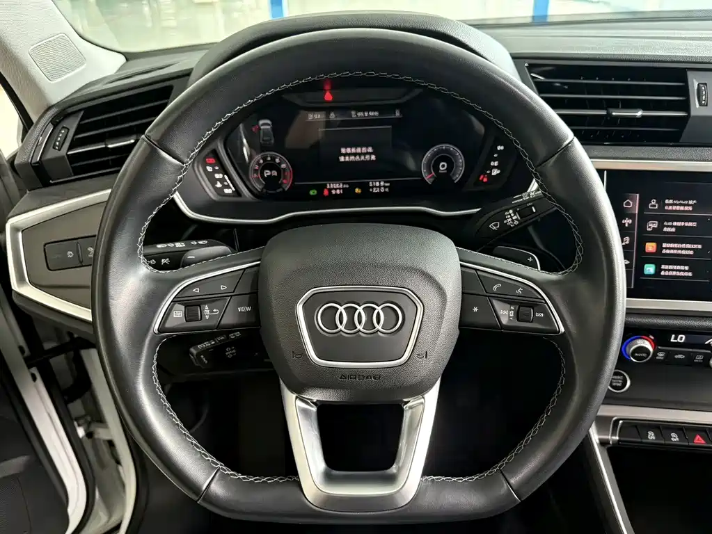 Audi Q3 — миниатюра 8