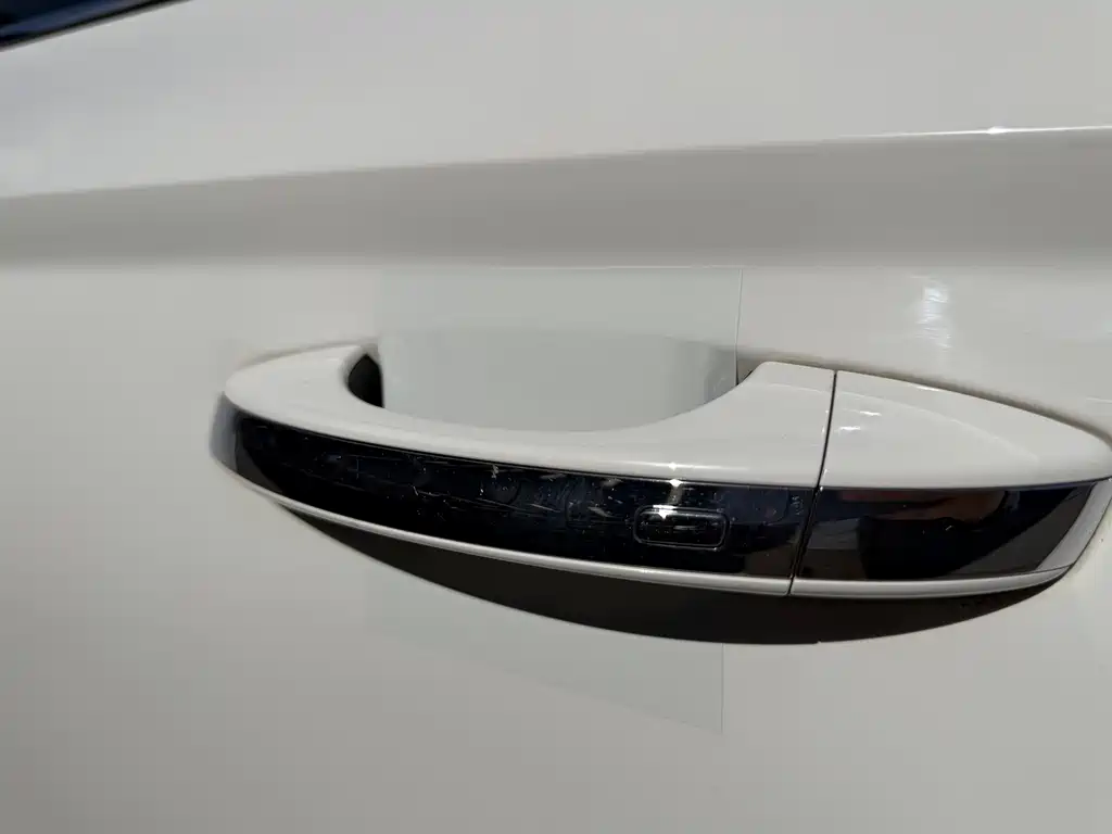 Volkswagen Tharu — миниатюра 7