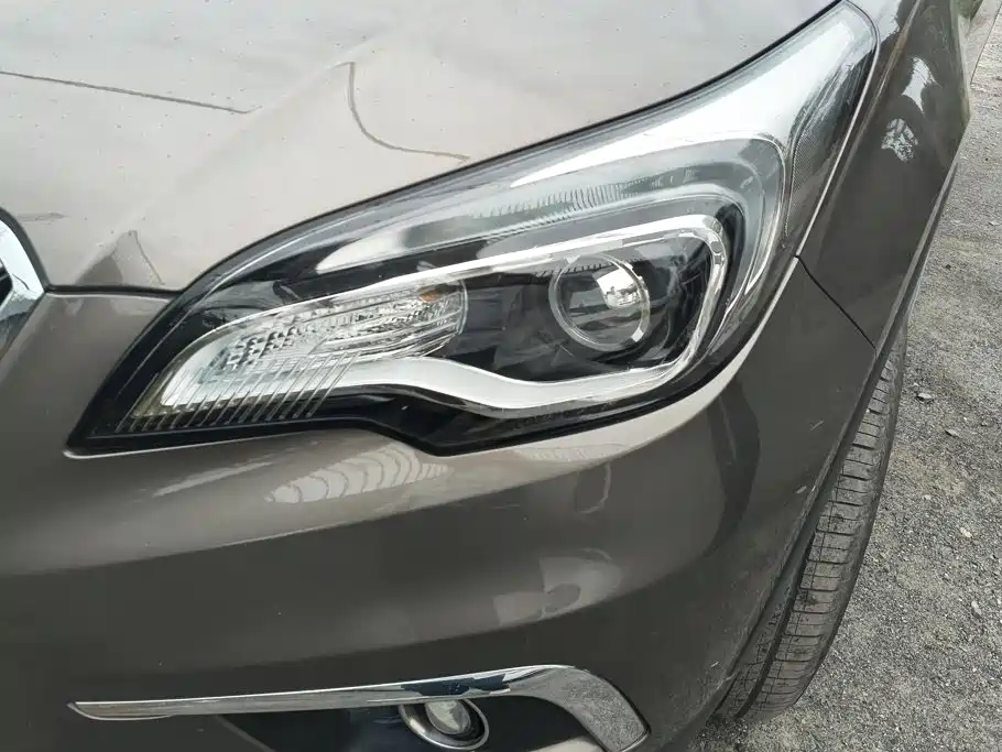 Buick Envision Plus — миниатюра 5