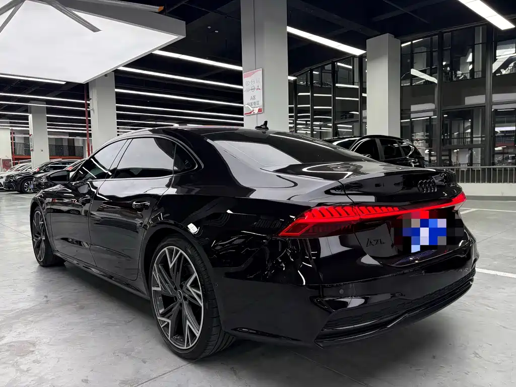 Audi A7L — миниатюра 17