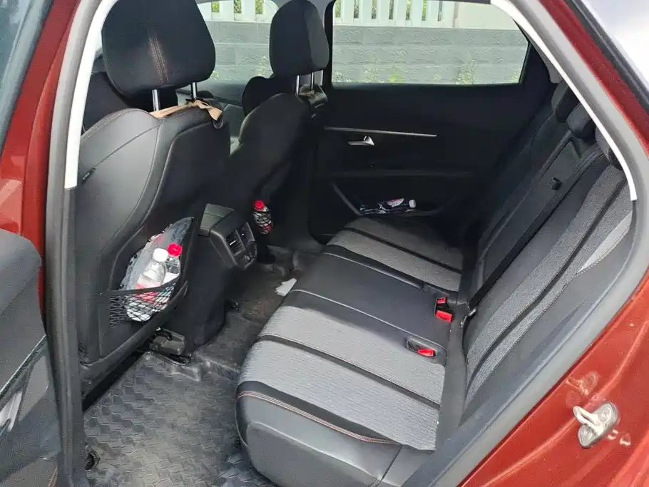 Peugeot 4008 — миниатюра 11