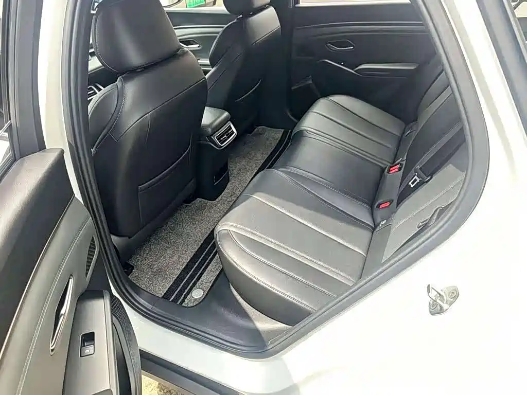 BYD Qin L — миниатюра 6