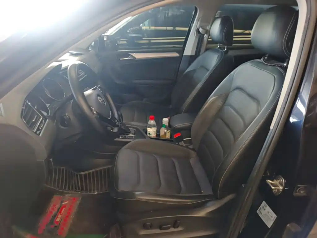 Volkswagen Tiguan L — миниатюра 15
