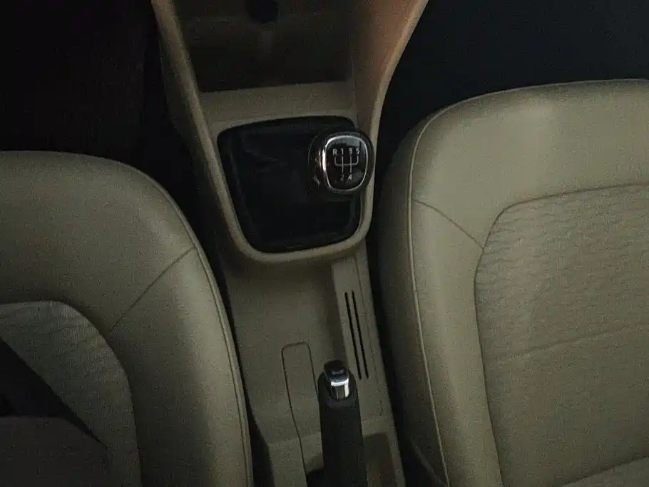 Skoda Rapid — миниатюра 16