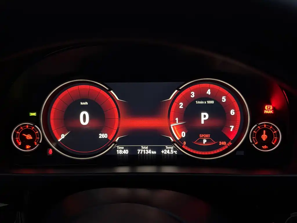 BMW X6 — миниатюра 7