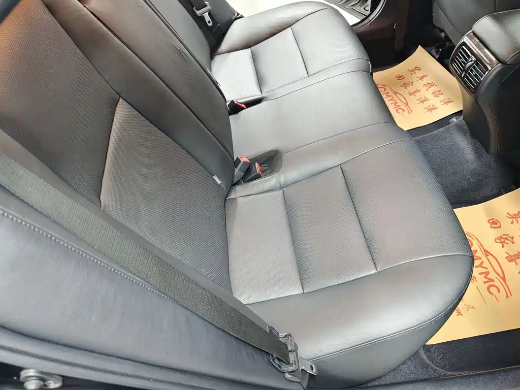 Toyota Camry — миниатюра 10