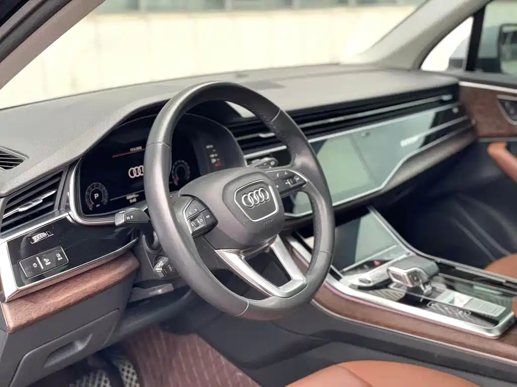 Audi Q7 2021 55 TFSI quattro S line Sport