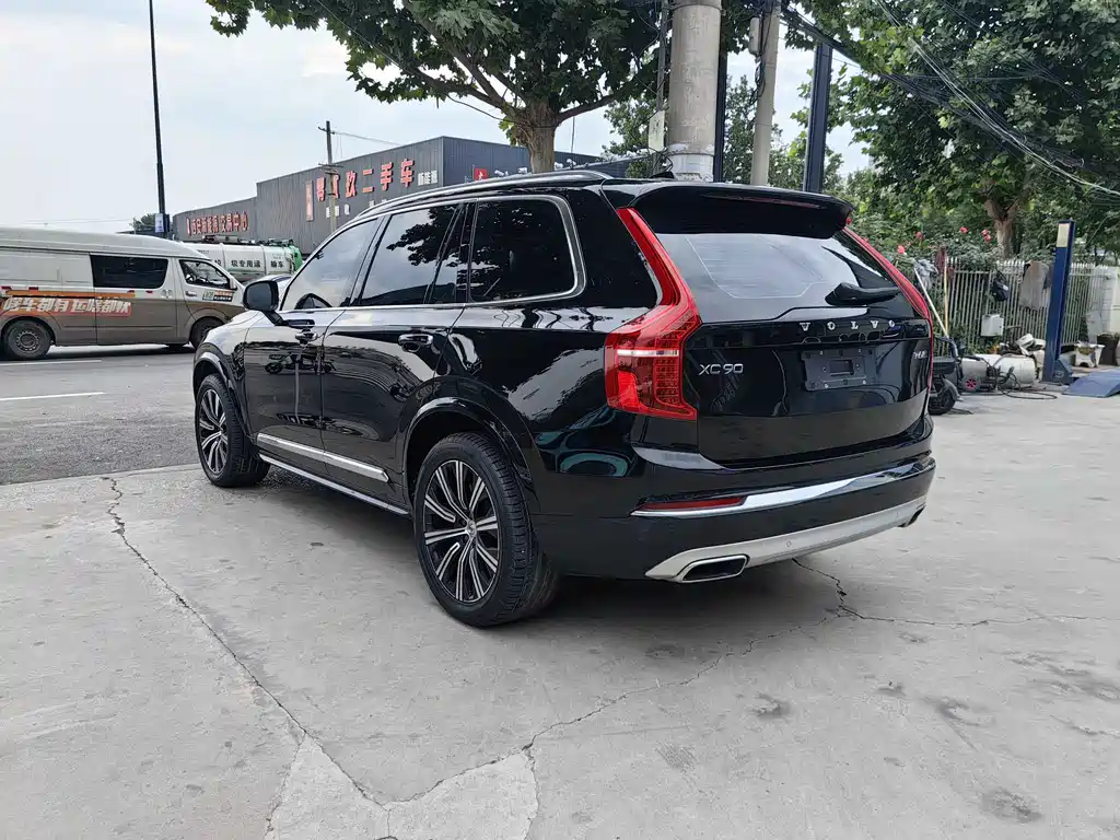 Volvo XC90 2020 T6 Luxury 7 мест