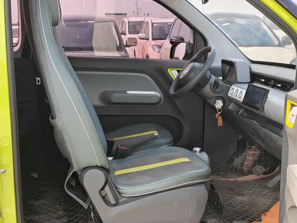Wuling MINIEV — миниатюра 11