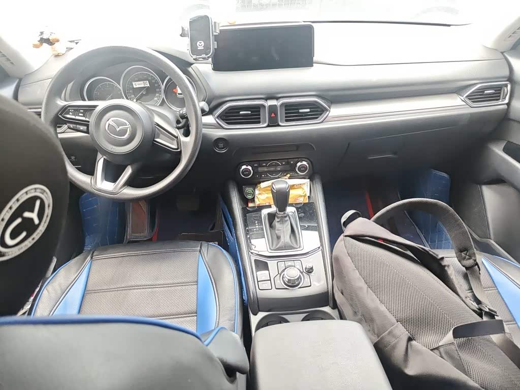 Mazda CX-5 2.0 л 2024 г. Серебристо-серый, пробег 43700 км