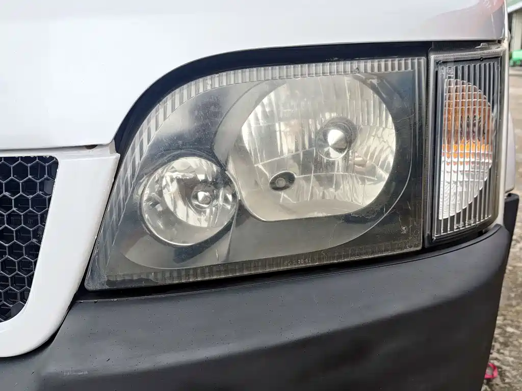 Ford Transit Classic — миниатюра 17