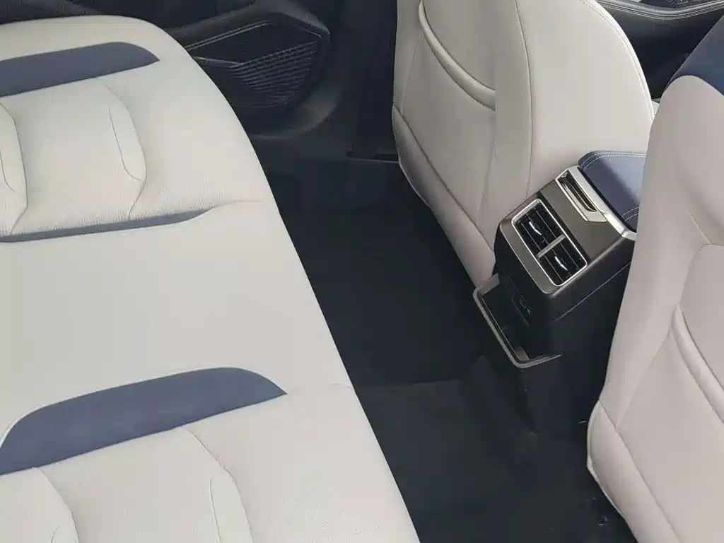 Geely Xingrui — миниатюра 8