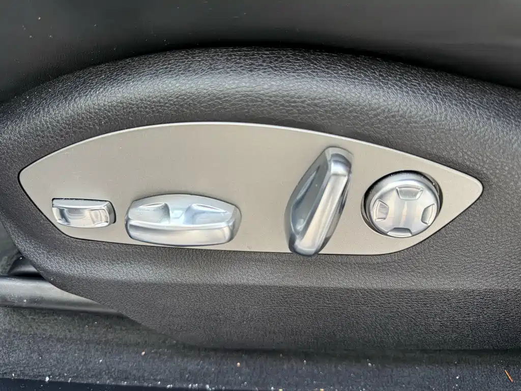 Porsche Macan — миниатюра 4