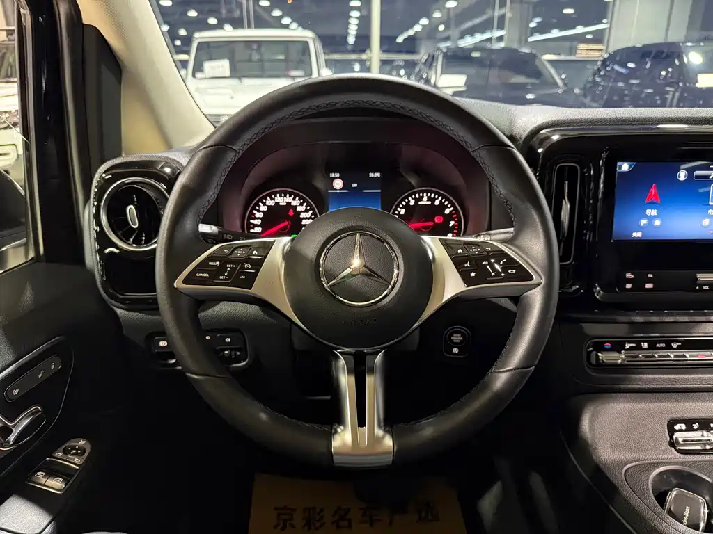 Mercedes-Benz Vito — миниатюра 14