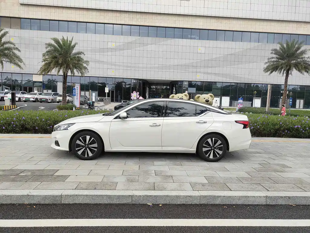 Nissan Teana — миниатюра 4