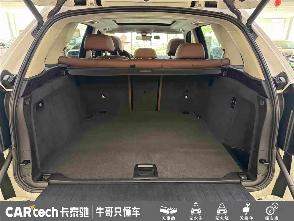 BMW X5 (Import) — миниатюра 13