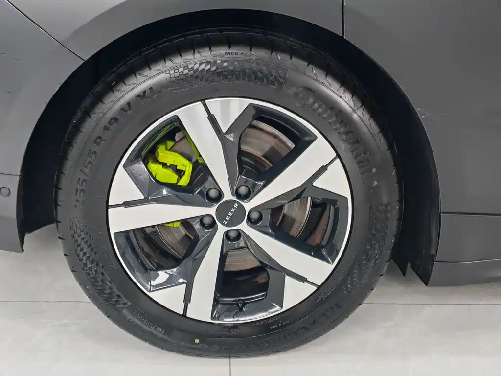 ZEEKR EXTREME KRYPTON 001