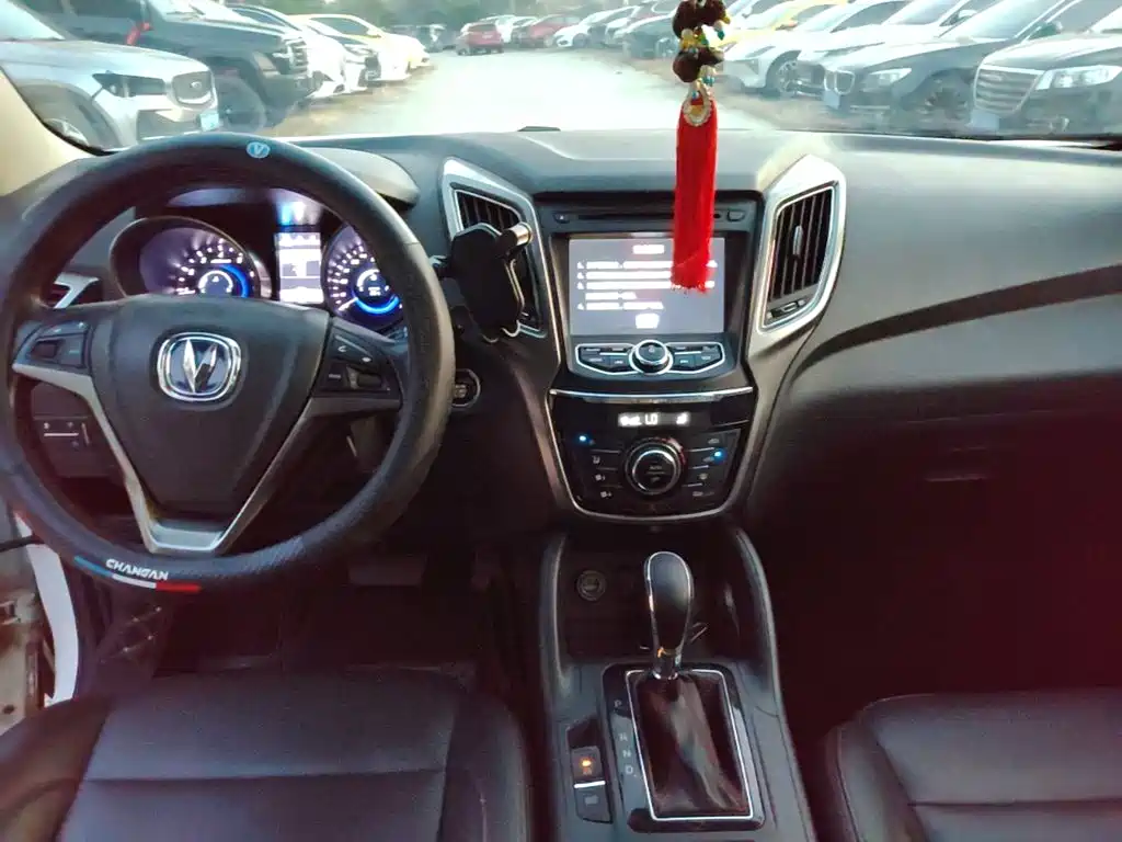 Changan CS75 — миниатюра 11