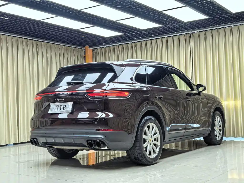 Porsche Cayenne — миниатюра 21