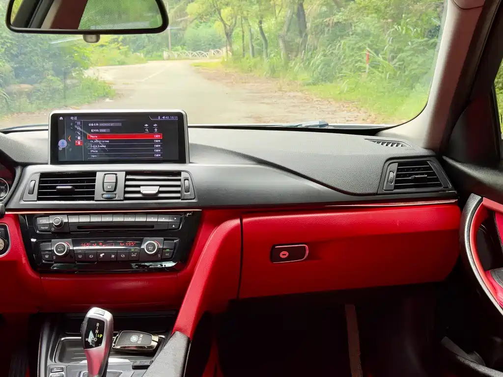 BMW 3 Series — миниатюра 6