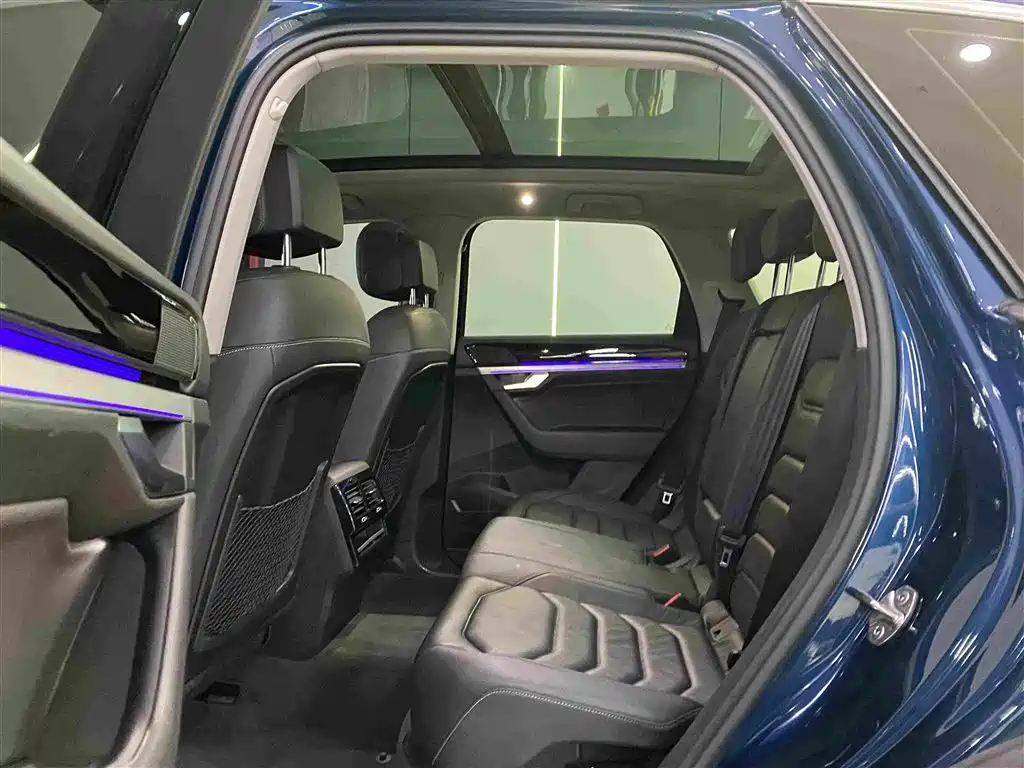 Volkswagen Touareg — миниатюра 7