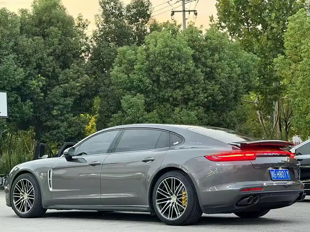 Porsche Panamera — миниатюра 9