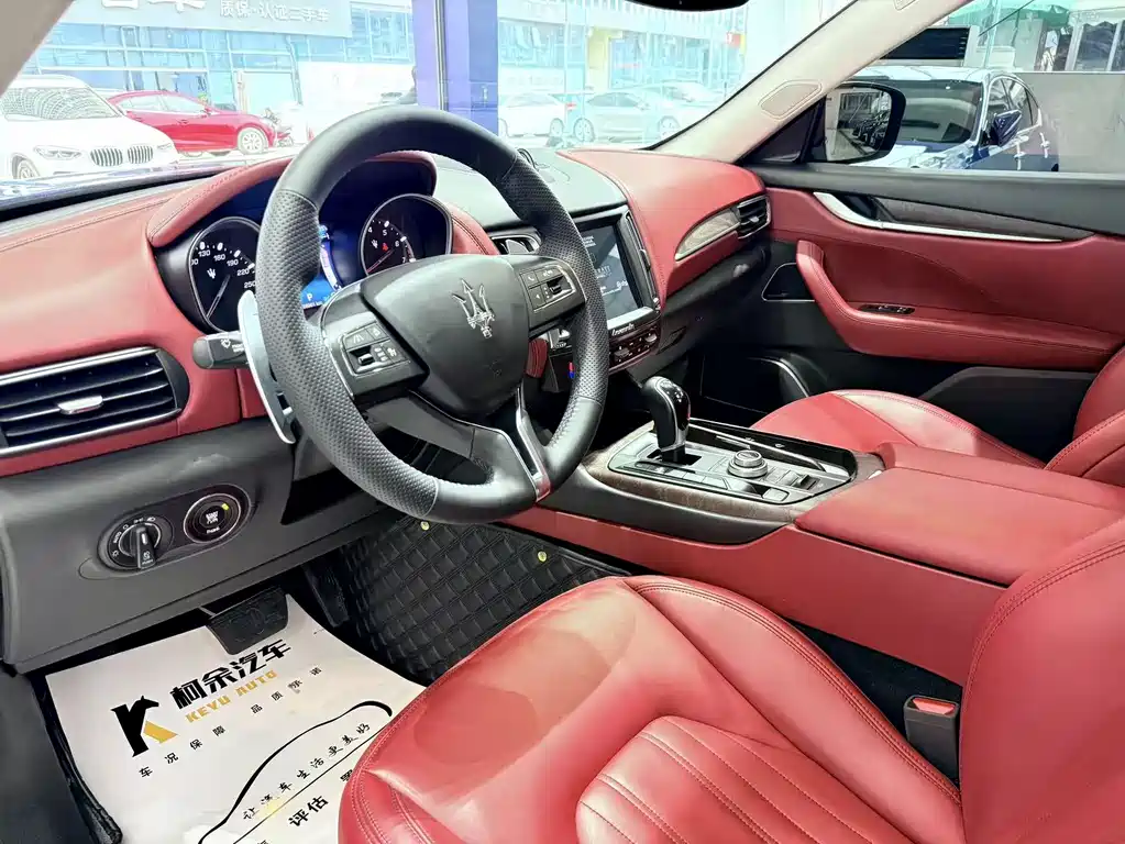MASERATI LEVANTE