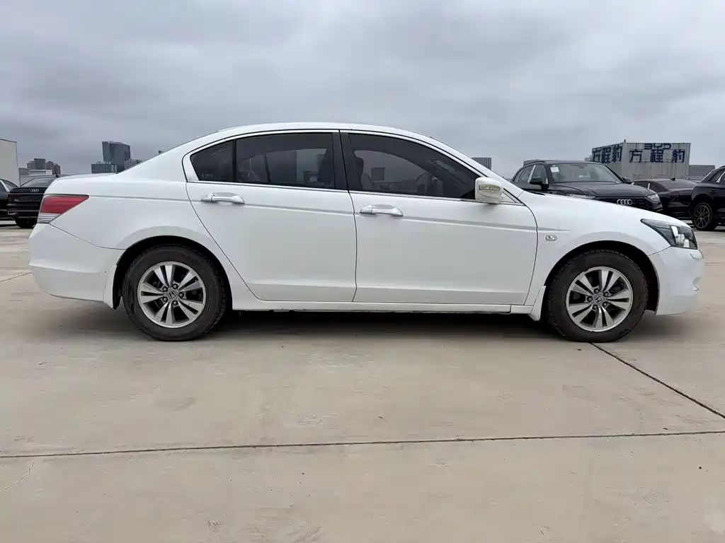 Honda Accord — миниатюра 5