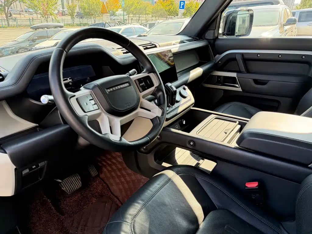 Land Rover Defender — миниатюра 5