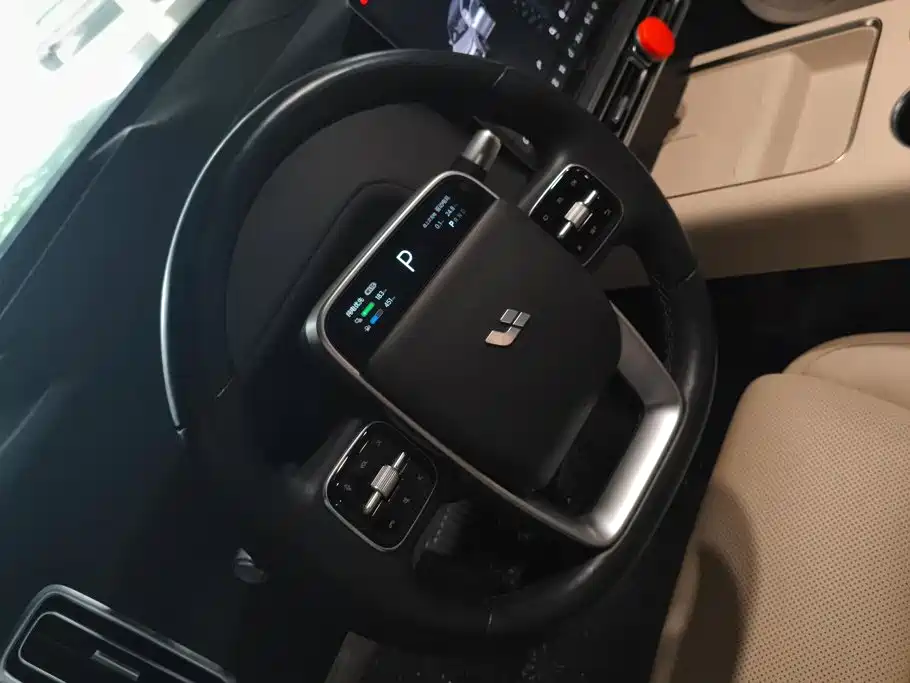 Li Auto Li L9 — миниатюра 15
