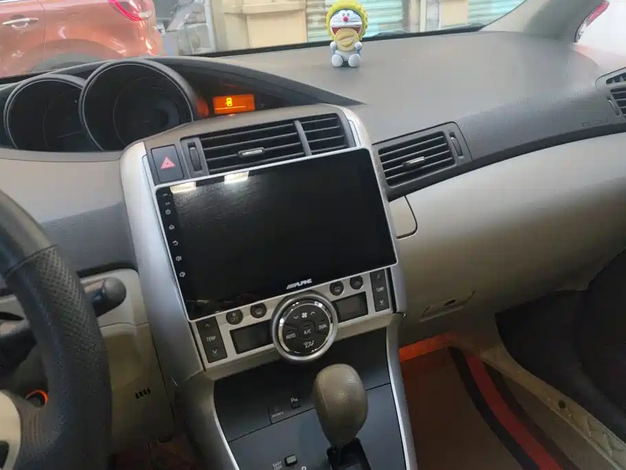 Toyota Verso — миниатюра 13