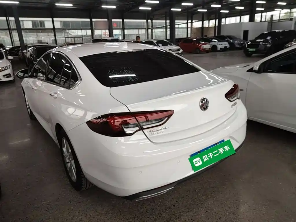 Buick Regal — миниатюра 5