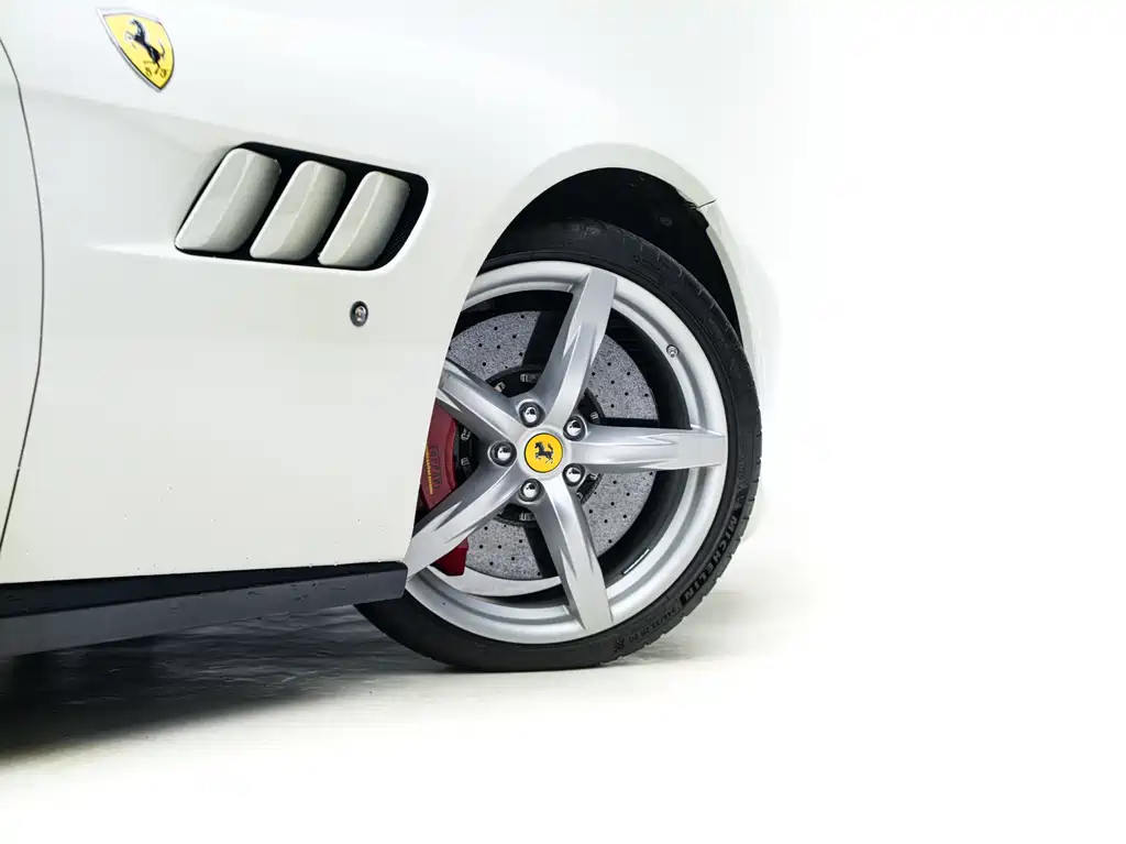 FERRARI GTC4LUSSO